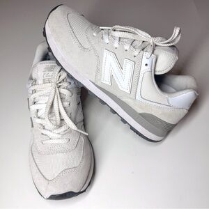 New Balance Women's Sneakers in White and Gray
